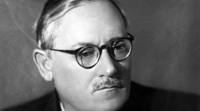 Из-за какого «греха молодости» генпрокурор Вышинский лебезил перед властью, и Что оборвало его карьеру